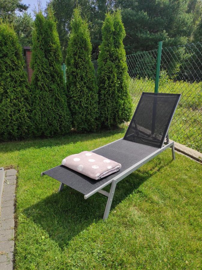 Domki Na Jastrzebiej Mieroszyno Exteriör bild