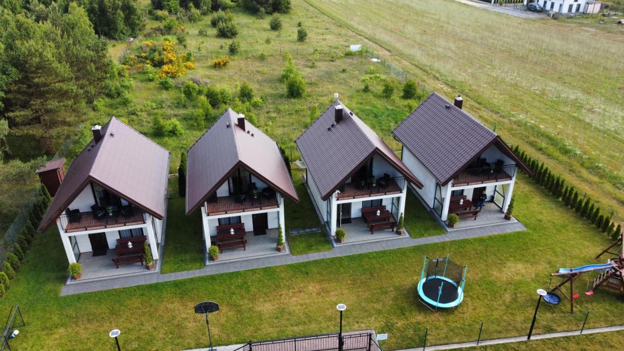 Domki Na Jastrzebiej Mieroszyno Exteriör bild