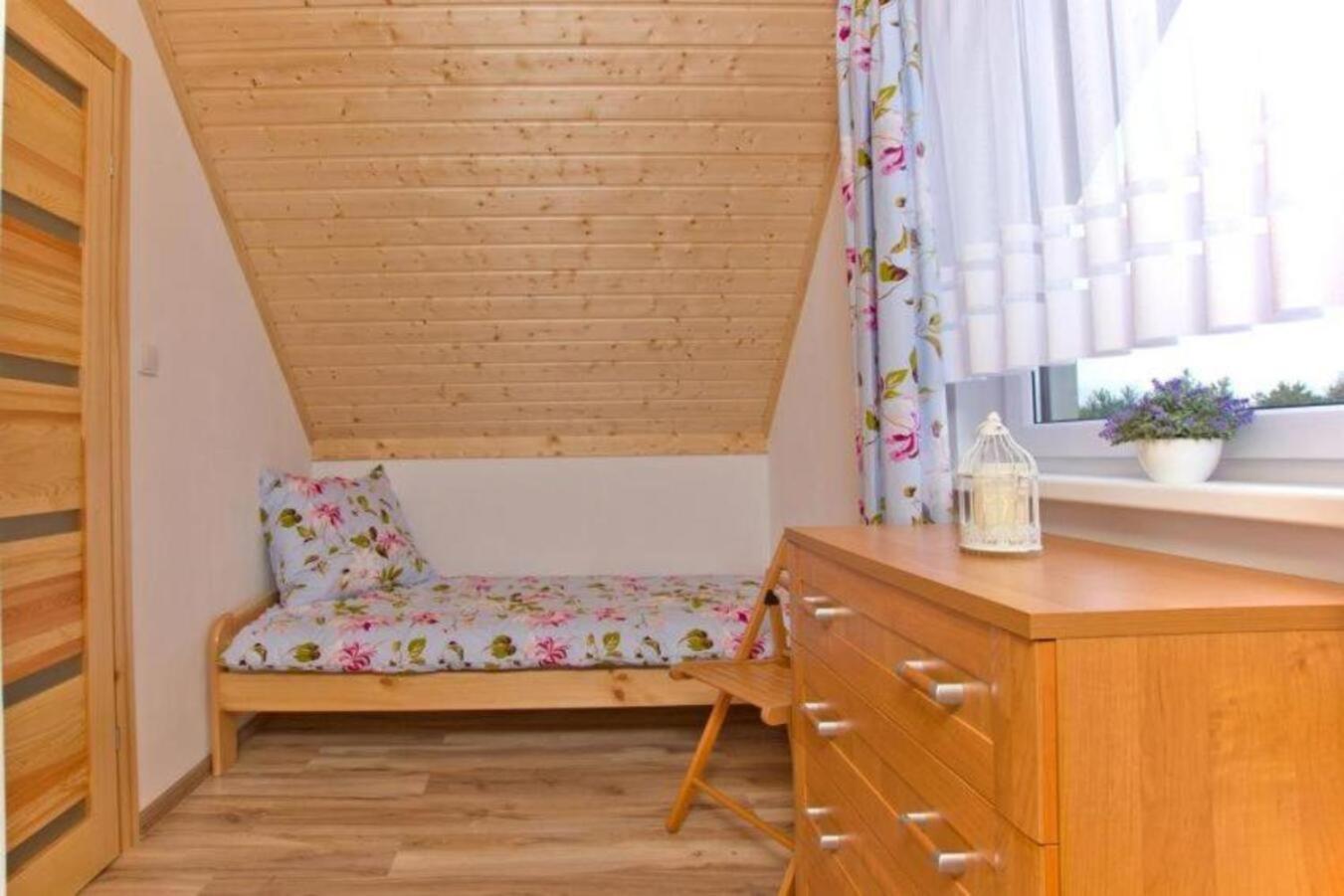 Domki Na Jastrzebiej Mieroszyno Exteriör bild